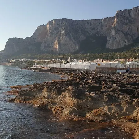 Mondello Addaura Sea Feriehus *